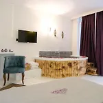 Tek Han Alaçatı